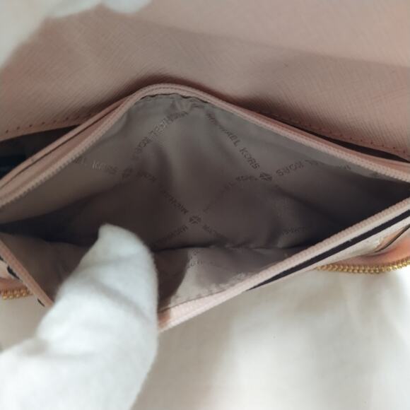 Michael Kors Pink Leather Love Sign Zip Around Credit Card ID Window Wallet - Picture 10 of 14